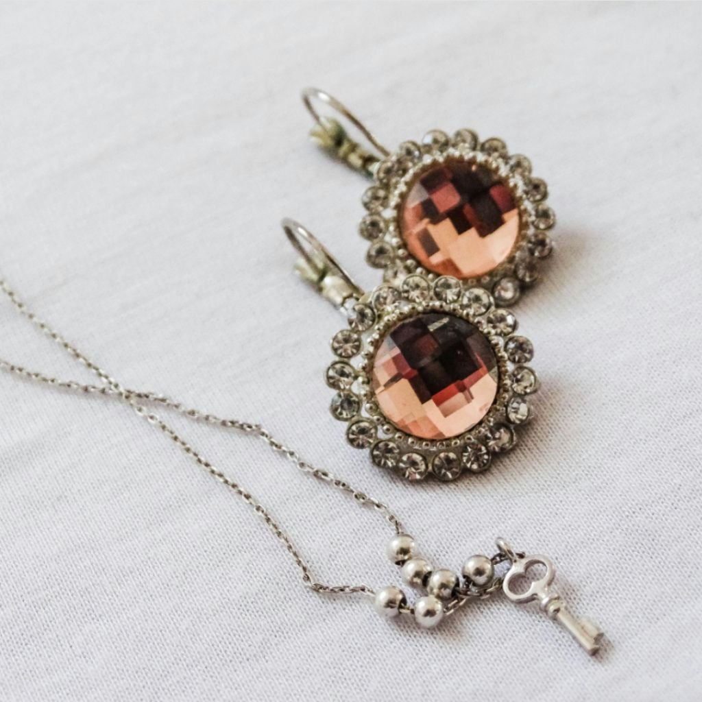 Original Gemstone Shop in Birati