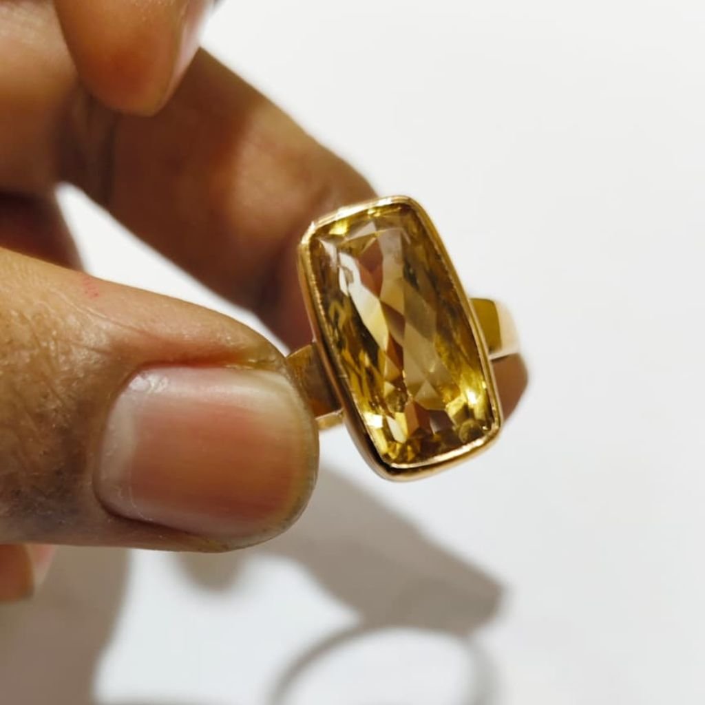 Ratnanjali Gems and Jewels