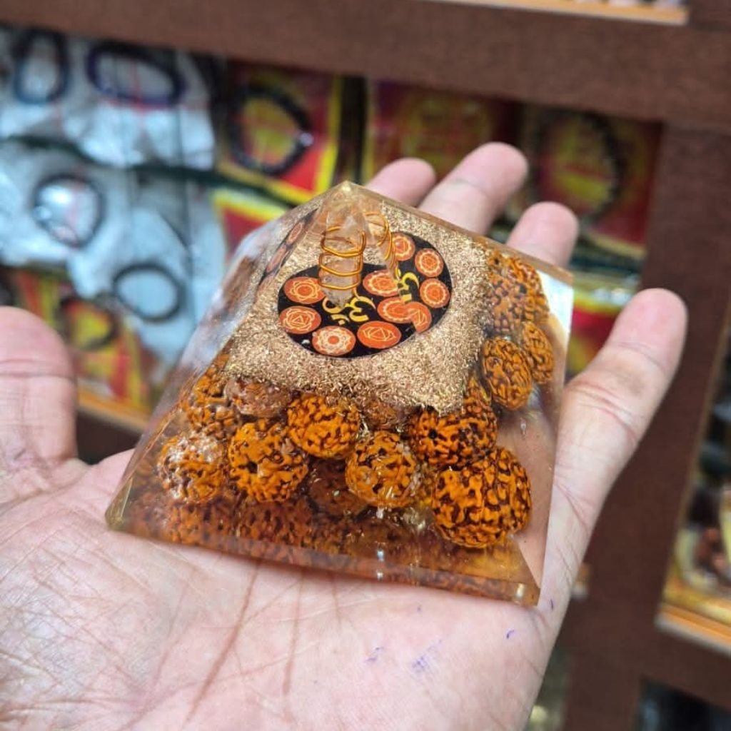 Rudraksha 7 Chakra Pyramid